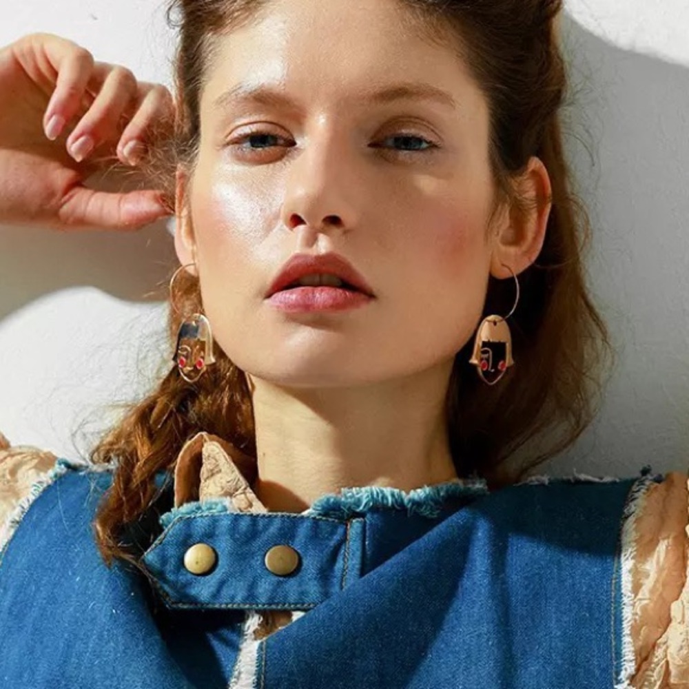 Girl figure Earrings